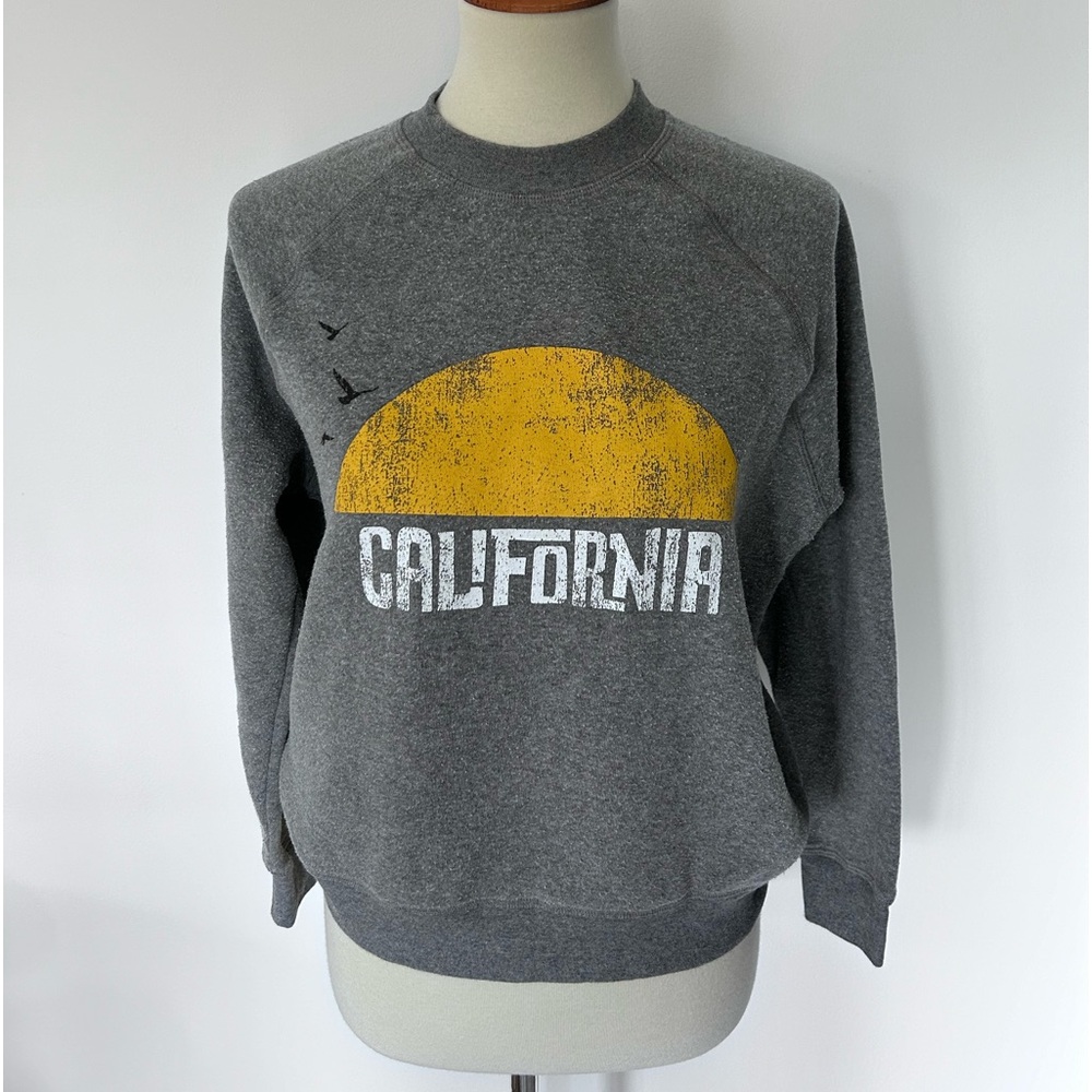 Rebecca Minkoff Grey and yellow
California Sunset Sweatshirt. Great condition!